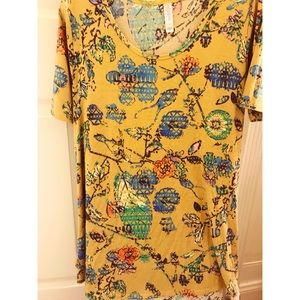 LuLaRoe Perfect T